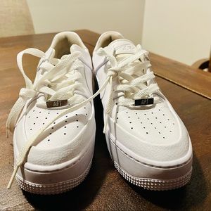 Women’s Air Force 1. White. Size 8